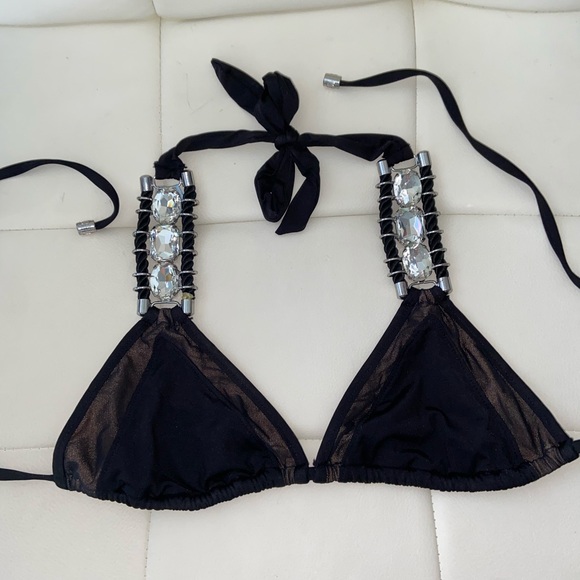 Beach Bunny Crystal Bikini top - Picture 3 of 9